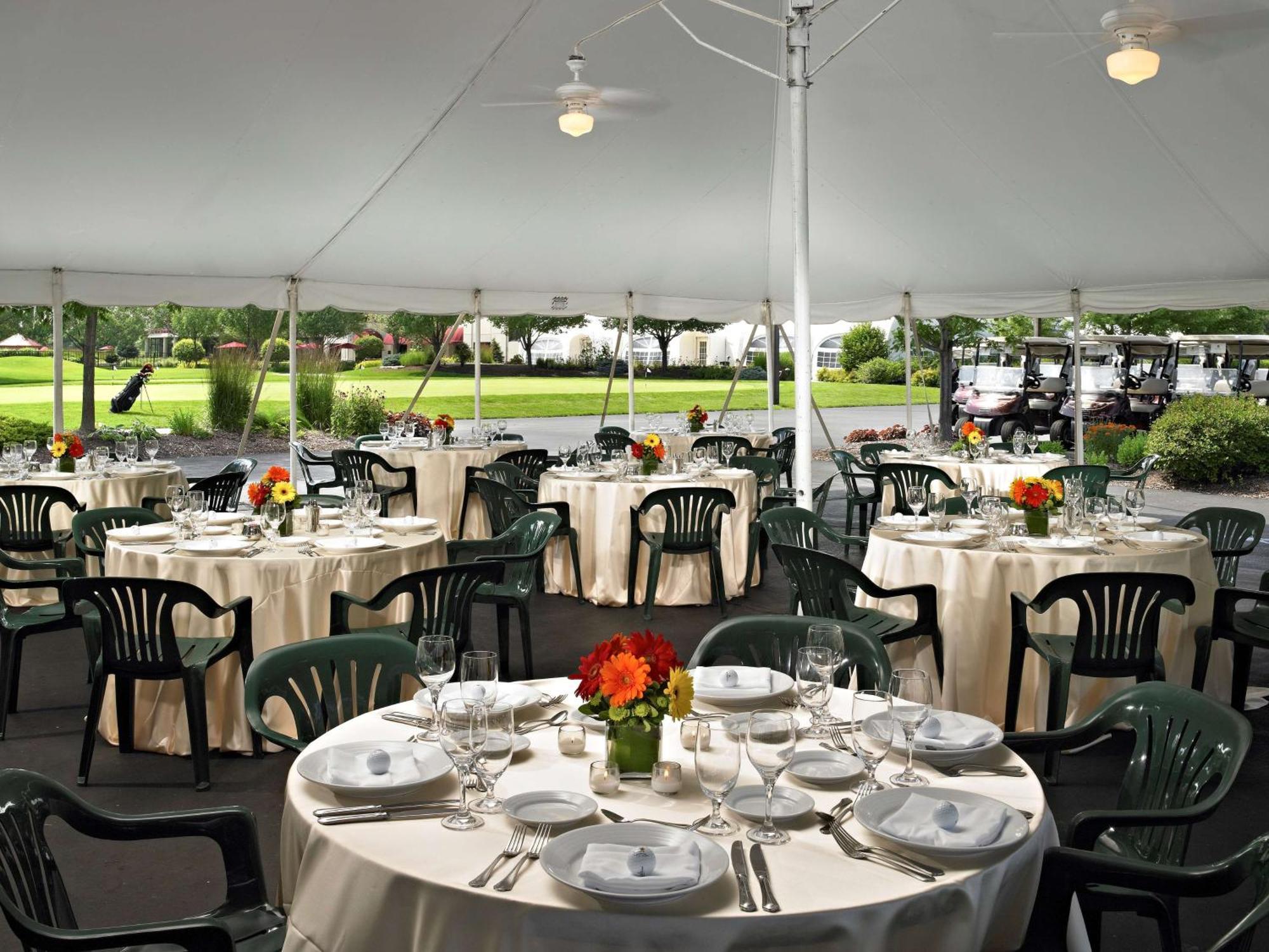Hilton Chicago Oak Brook Hills Resort & Conference Center מראה חיצוני תמונה
